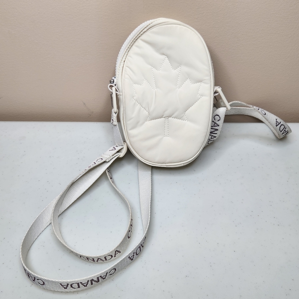Stylish Lululemon TEAM CANADA 22 Future Legacy Crossbody Bag Light Ivory White